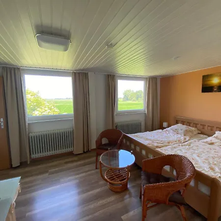 Zum Leuchtfeuer Guest house