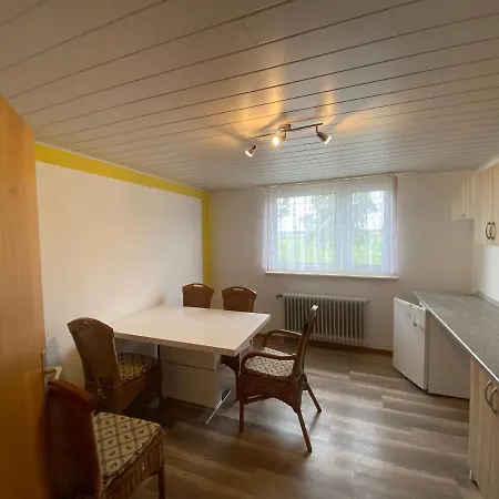 Zum Leuchtfeuer 3* 布特亚丁根